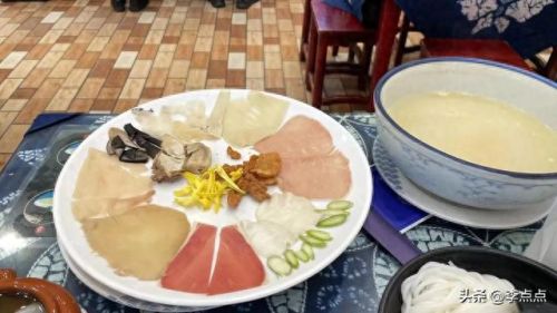 云南烧烤酒吧排名前十(云南最牛酒吧)插图74 云南烧烤酒吧排名前十(云南最牛酒吧)插图74