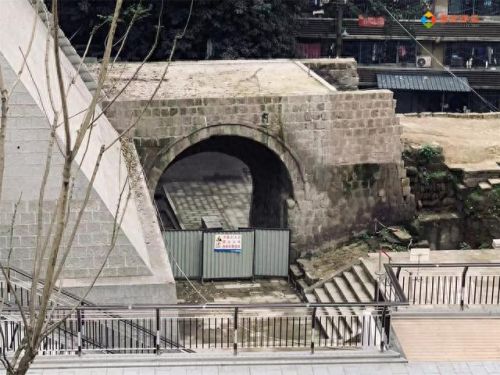 重庆十大城门楼盘排行榜(重庆十大最高端楼盘)插图4 重庆十大城门楼盘排行榜(重庆十大最高端楼盘)插图4