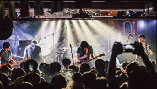 青岛独栋酒吧排名前十(青岛juicy酒吧价目表)插图4 青岛独栋酒吧排名前十(青岛juicy酒吧价目表)插图4