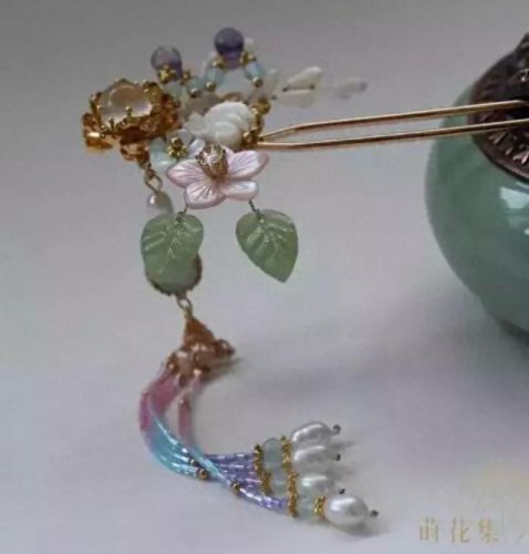 木发簪品牌十大排行榜(最耐用的发簪品牌排行图片)插图8 木发簪品牌十大排行榜(最耐用的发簪品牌排行图片)插图8