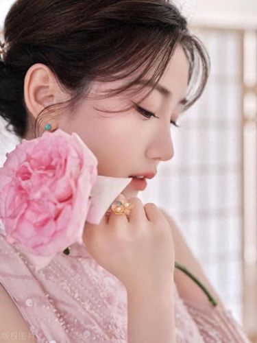 天津十大美女明星排行榜(天津最漂亮的十大美女)插图1