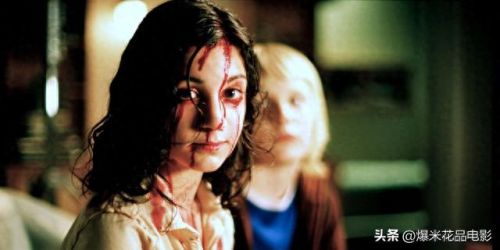 十大吸血鬼爱情电影排行榜(吸血鬼爱情好看的电影排行榜)