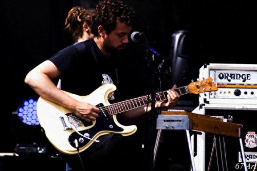 电吉他十大震撼曲子排行榜(点香哥吉他最火的十首曲子)插图5 电吉他十大震撼曲子排行榜(点香哥吉他最火的十首曲子)插图5