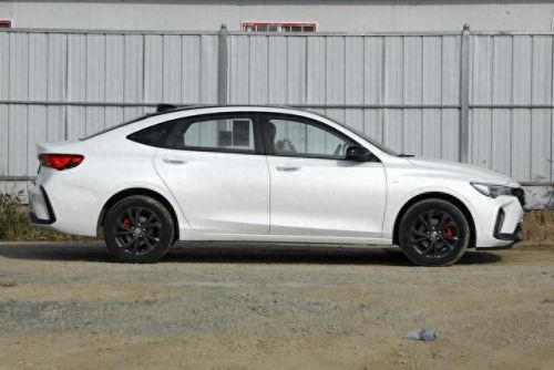 十大轿车价格排行榜(十大高速最稳的轿车)插图6