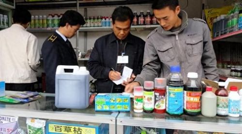 十大果蔬农药残留排行榜最新(果蔬的农药残留一般残留在哪里)