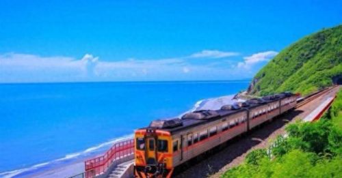 十大最美跨国火车站排行榜(最美火车站排行榜)插图