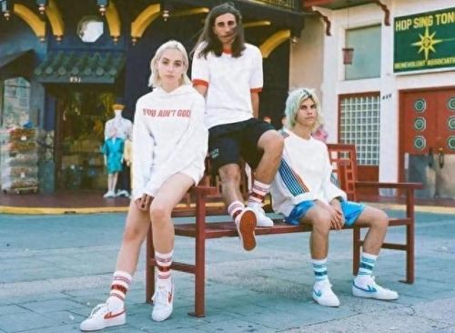 国内十大帆布鞋品牌排行榜(什么品牌的帆布鞋最舒服最好)插图3