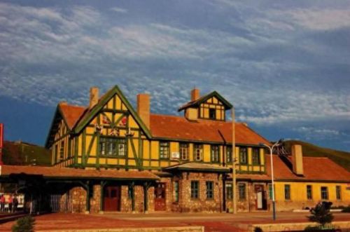 十大最美跨国火车站排行榜(最美火车站排行榜)插图1