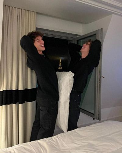 美国十大帅哥网红排行榜(美国华裔抖音十大网红)插图2 美国十大帅哥网红排行榜(美国华裔抖音十大网红)插图2