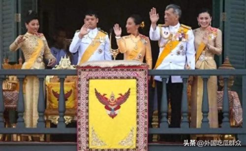 日本皇室财产排名前十(日本皇室全家福1993年)插图5 日本皇室财产排名前十(日本皇室全家福1993年)插图5