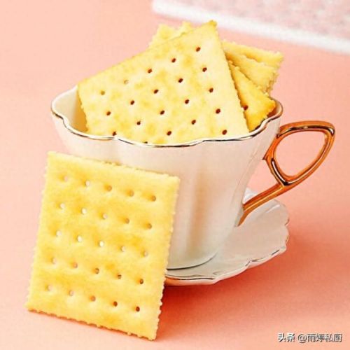 苏打饼干十大品牌排行榜图片(苏打饼干的最简单制作方法)插图 苏打饼干十大品牌排行榜图片(苏打饼干的最简单制作方法)插图