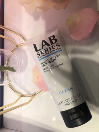 男士十大美白排行榜10强(男人脸变白的最快偏方)