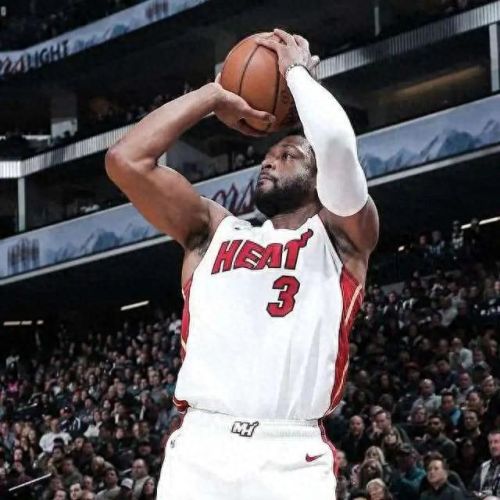 十大篮球衣颜值排行榜(篮球衣男套装)插图30