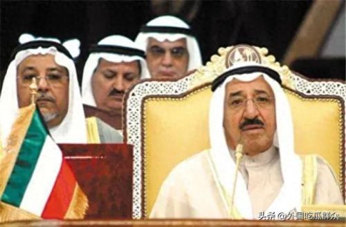 日本皇室财产排名前十(日本皇室全家福1993年)插图9 日本皇室财产排名前十(日本皇室全家福1993年)插图9