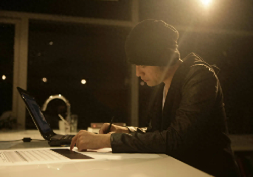 前十大伤感歌曲排行榜(南宫嘉骏十大伤感歌曲)插图3 前十大伤感歌曲排行榜(南宫嘉骏十大伤感歌曲)插图3