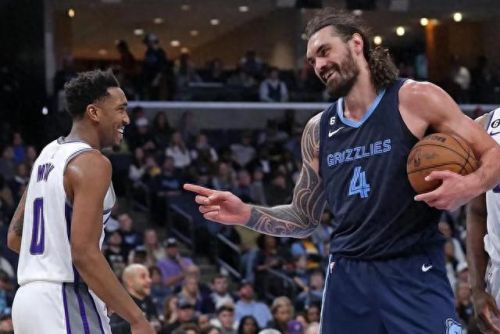 中锋全能球星排名前十(传奇球星兑换卡换哪个中锋合适)插图1