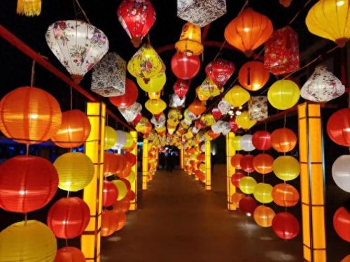 十大新疆网红城市排行榜(中国十大网红城市排行)插图3 十大新疆网红城市排行榜(中国十大网红城市排行)插图3