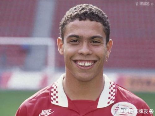 十大高难度进球排行榜最新(世界公认最强十大进球)插图3