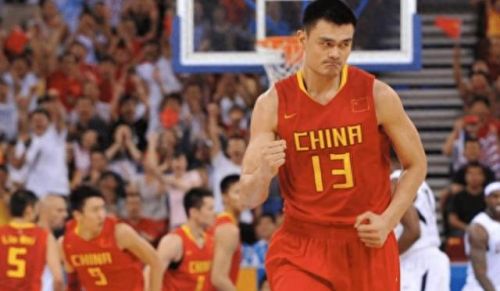 CBA篮球历史十大巨星排行榜(CBA十大篮球巨星排名)插图2