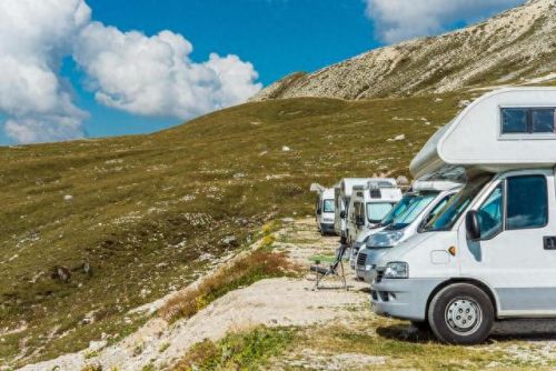 世界十大房车厂家排行榜(世界最强越野房车)插图2