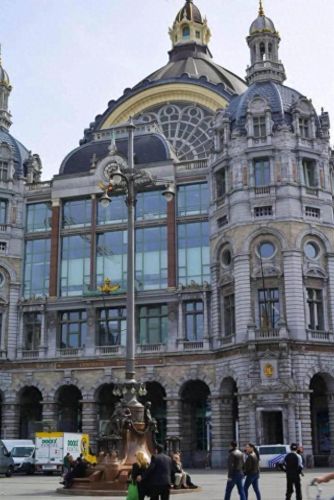 十大最美跨国火车站排行榜(最美火车站排行榜)插图11