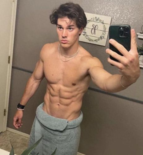 美国十大帅哥网红排行榜(美国华裔抖音十大网红)插图8 美国十大帅哥网红排行榜(美国华裔抖音十大网红)插图8