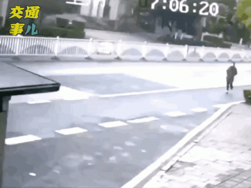 中国十大搞笑碰瓷排行榜(盘点碰瓷十大爆笑集锦)插图8