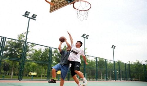 十大得分小前锋排行榜最新(历年前十五小前锋排名)插图2 十大得分小前锋排行榜最新(历年前十五小前锋排名)插图2