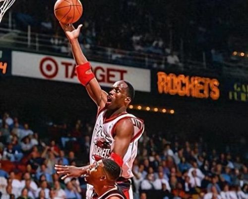 nba火箭历史十大中锋排行榜(nba火箭历史有哪些大前锋)插图1