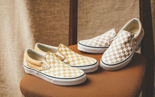 十大热销篮球鞋女士排行榜(莆田鞋女士运动鞋)插图3