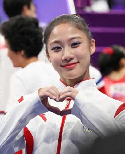 体育舞蹈女生排名前十(全网最火的科目舞蹈女)插图12 体育舞蹈女生排名前十(全网最火的科目舞蹈女)插图12