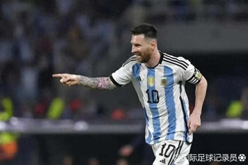 十大高难度进球排行榜最新(世界公认最强十大进球)插图6