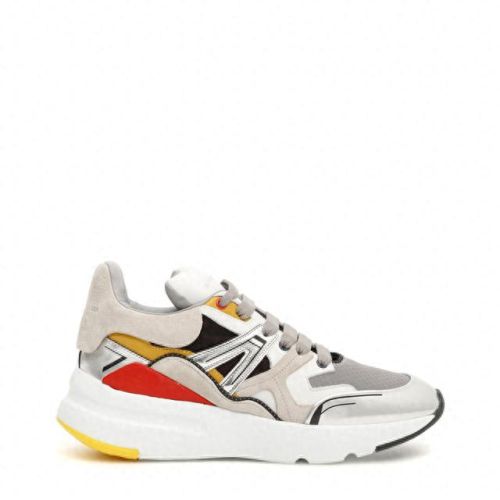 十大经典鞋设计品牌排行榜(全球知名鞋品牌排行榜前十名)插图7