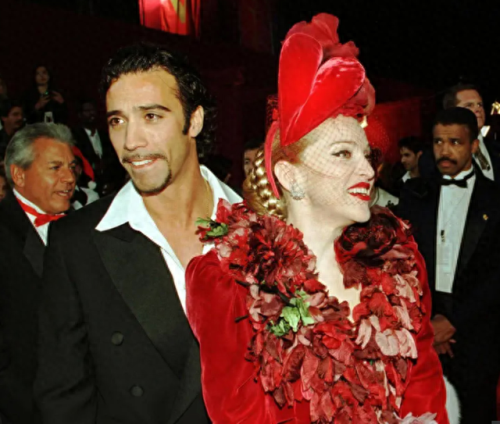 女性十大出轨职业排行榜最新(女性就业最好的十大职业)插图5