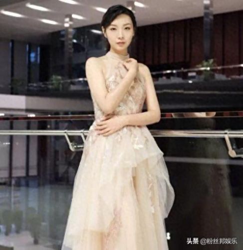 爱奇艺十大主播排行榜(十大哄睡主播排行)插图4 爱奇艺十大主播排行榜(十大哄睡主播排行)插图4