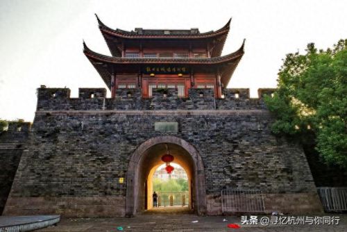 杭州最美雕像排名前十(杭州青芝坞的朱淑贞雕像)插图10 杭州最美雕像排名前十(杭州青芝坞的朱淑贞雕像)插图10