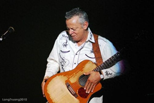 十大欧美吉他演奏者排行榜(西班牙吉他十大名曲)