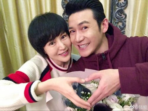 最甜的十大明星排行榜(公认最恩爱的十个女明星)插图