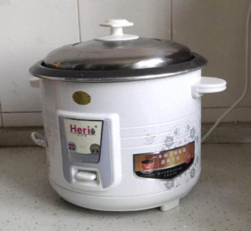 十大老式电饭煲质量排行榜图片(老式电饭煲只能蒸米饭吗)插图1
