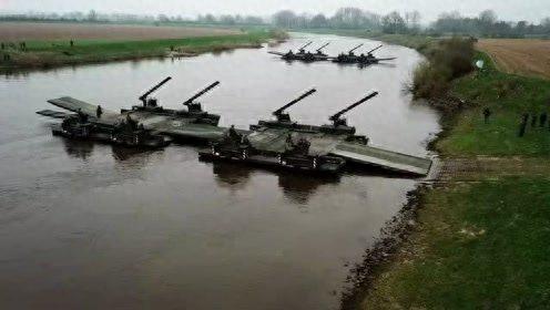 十大科幻装甲车电影排行榜(科幻坦克装甲车电影)插图9