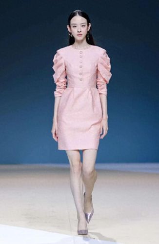 人气时装杂志排名前十(流行的时装杂志)插图6