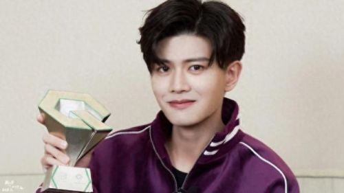 十大顶流男神排行榜(顶流男神暗恋我完结)插图8