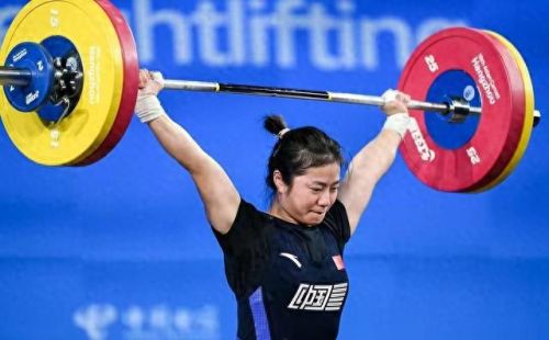 体育舞蹈女生排名前十(全网最火的科目舞蹈女)插图7 体育舞蹈女生排名前十(全网最火的科目舞蹈女)插图7