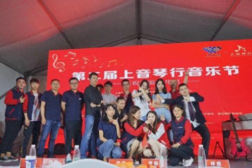 十大难听钢琴曲排行榜(欧洲十大古典钢琴曲)插图8