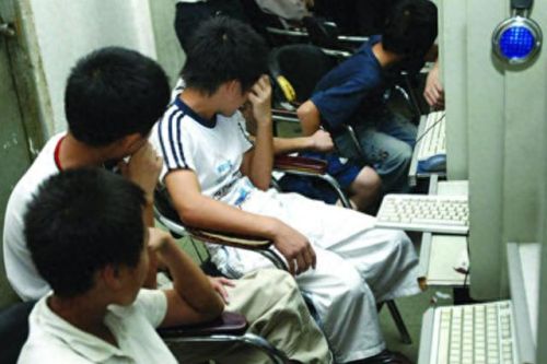 郑州好玩网吧排名前十(海口最好的网吧排名)