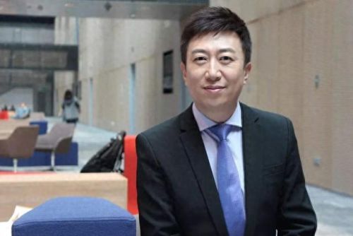 十大男主持人才华排行榜(襄阳电视台十大主持人)插图7