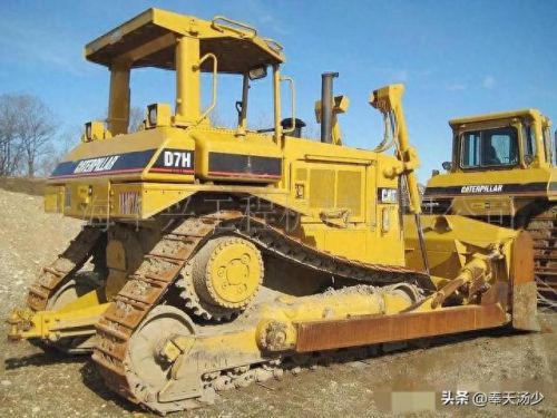 全球十大堆土机排行榜(世界十大推土机视频)插图24 全球十大堆土机排行榜(世界十大推土机视频)插图24