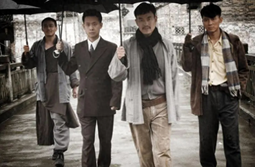 十大感人战争电视剧排行榜(十大战争电视剧前十名)插图5