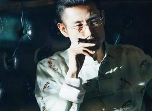 十大必看电影黑社会排行榜(十大邪降电影完整版)插图3 十大必看电影黑社会排行榜(十大邪降电影完整版)插图3