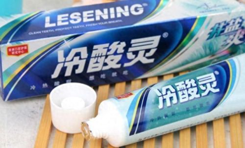 十大品牌牙膏排行榜图片及价格(俊小白牙膏正品官方品牌)插图7